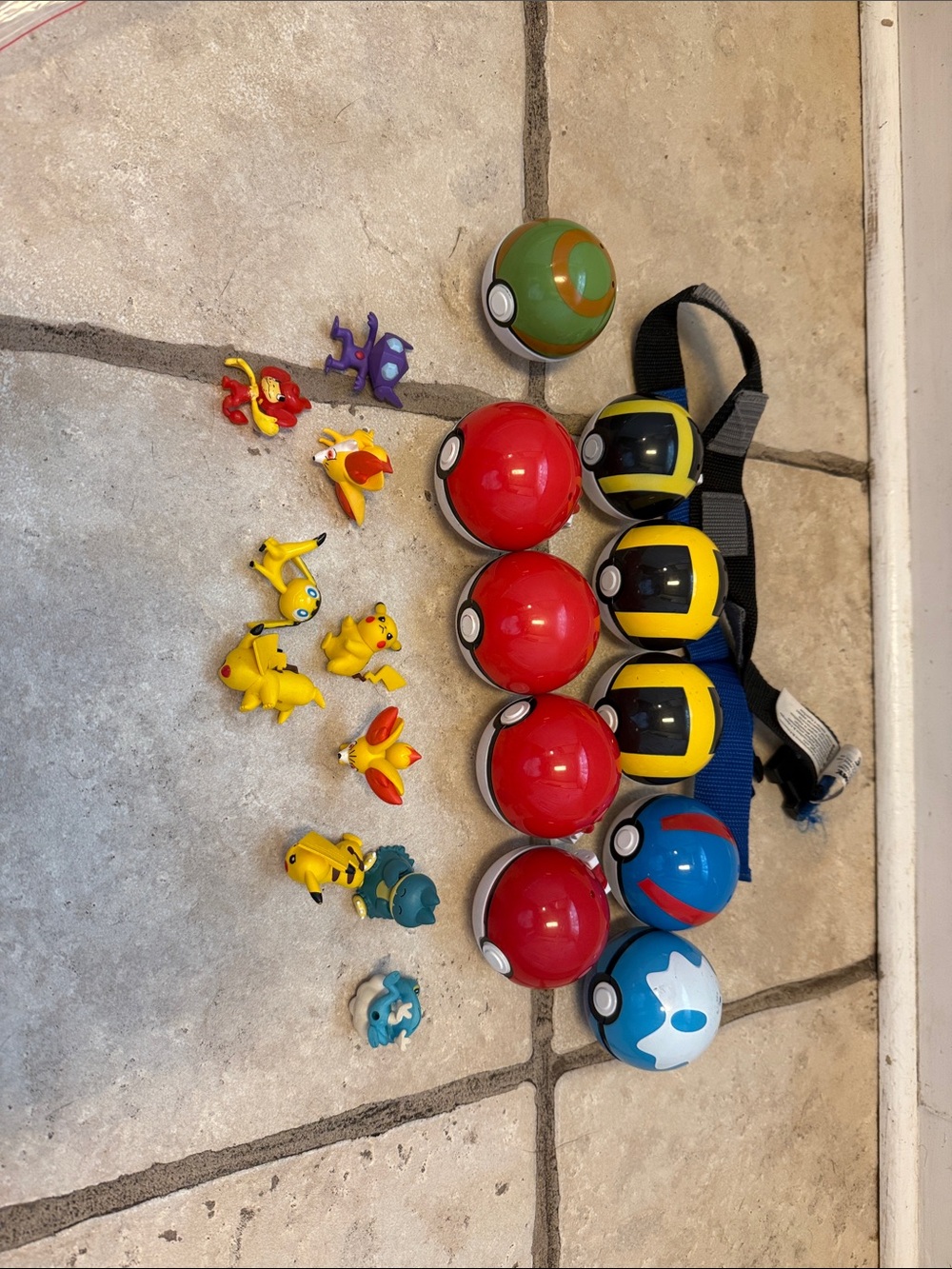 Pokemon Red, Yellow, Blue and Green Poké Ball Set with Yellow Pokémon Figures